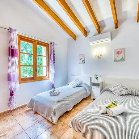 Vakantiehuis Mallorcan-style With Pool *