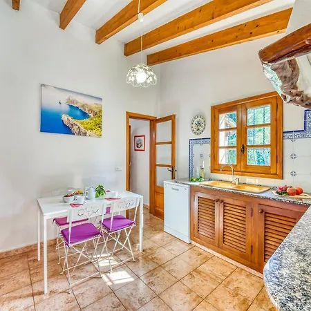 Feriehus Mallorcan-style With Pool