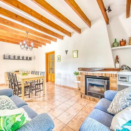 Mallorcan-style With Pool Pollença