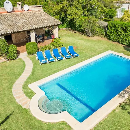 Mallorcan-style With Pool Feriehus
